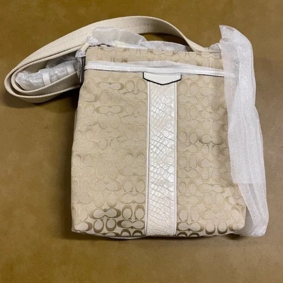 Coach Swingpack North/South Crossbody khaki, ivory snake and silver NWT - Picture 1 of 5